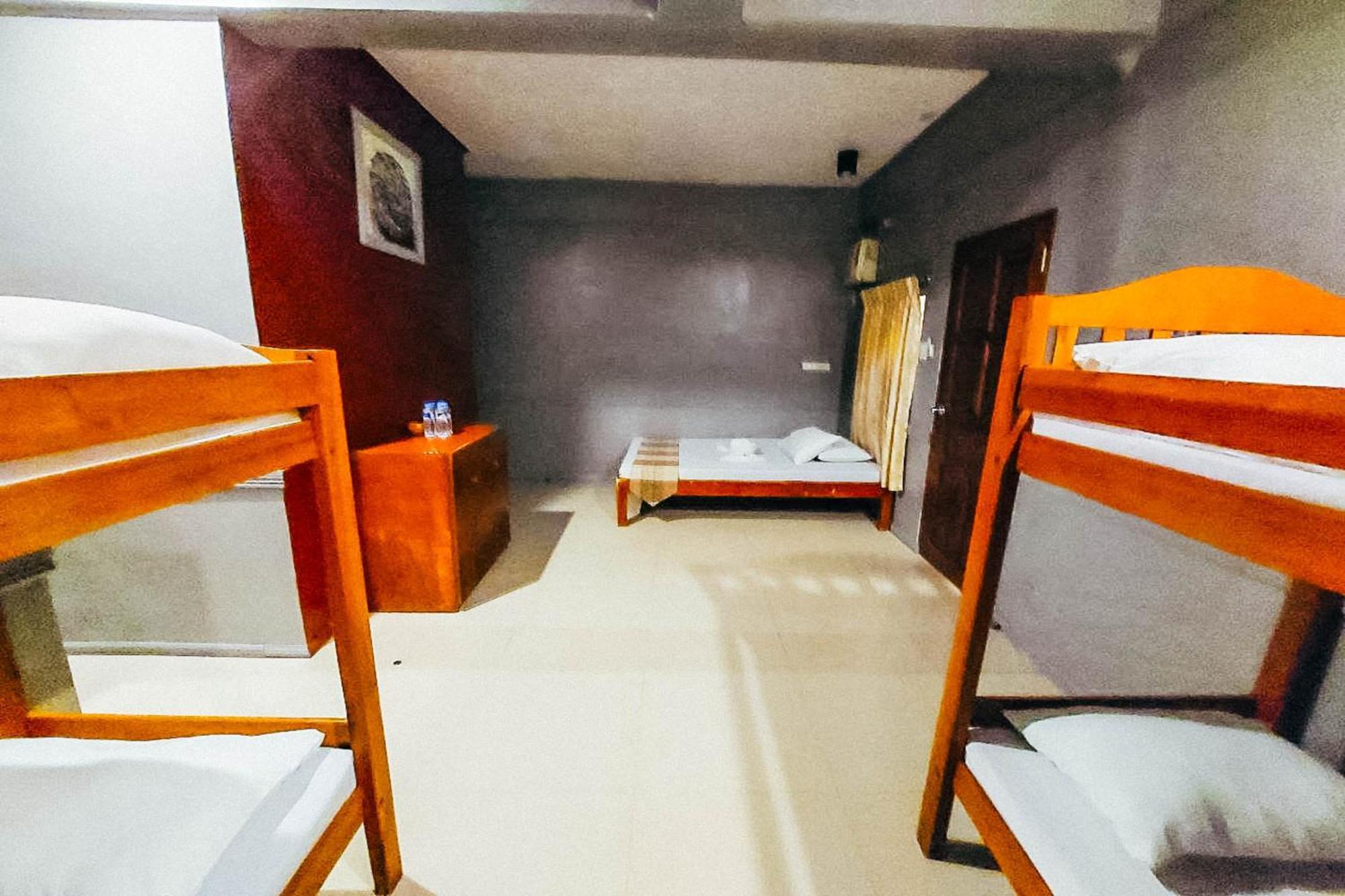 Mbg Travellers Inn Powered By Cocotel Puerto Princesa Kamer foto
