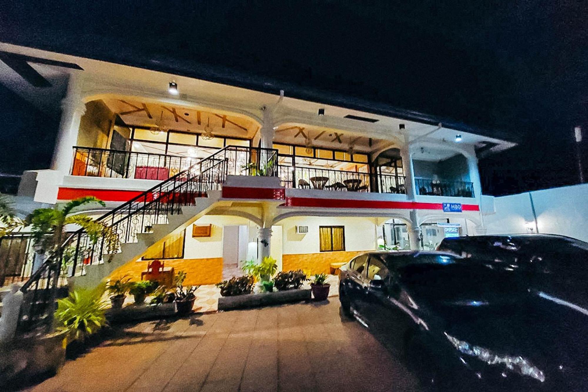 Mbg Travellers Inn Powered By Cocotel Puerto Princesa Buitenkant foto